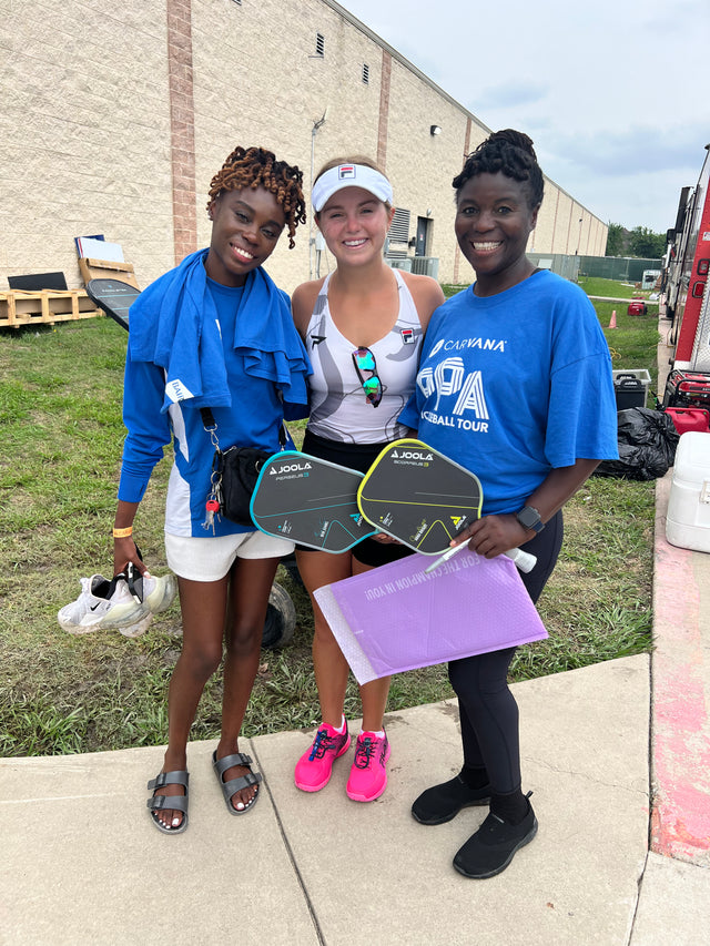 Anna Leigh Waters with Linda and Alisha
